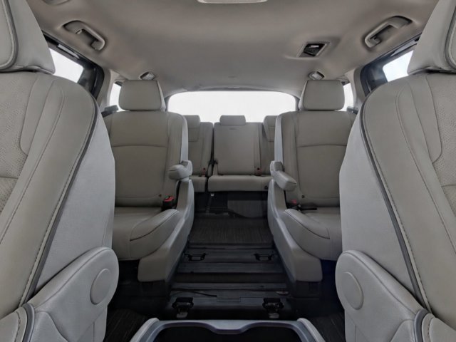 Used 2024 Honda Odyssey Elite image 17