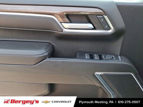 Certified 2022 Chevrolet Silverado 1500 LT w/ Z71 Off-Road Package AWD/4WD image 15