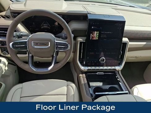 Used 2026 GMC Yukon XL Denali w/ Sun & Power Step Package image 3