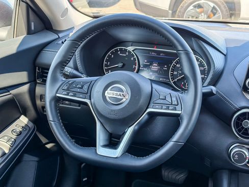 Used 2022 Nissan Sentra SV image 14