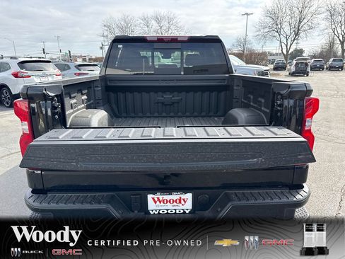 Certified 2025 Chevrolet Silverado 1500 High Country w/ High Country Premium Package image 34
