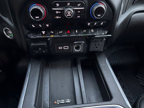 Used 2021 Chevrolet Silverado 3500 LTZ image 24