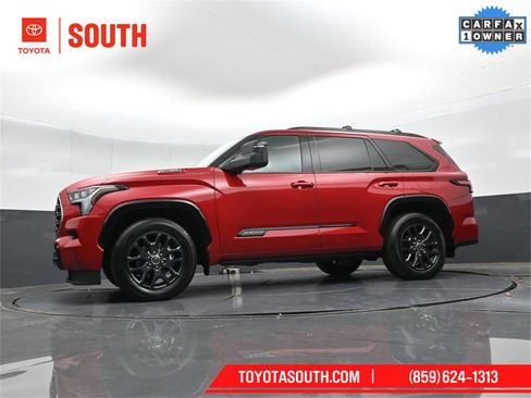 Used 2023 Toyota Sequoia Platinum image 39