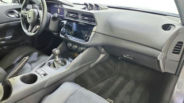 Certified 2024 Nissan Z Performance w/ Floor Mat Package RWD image 23