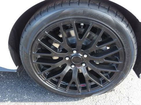 Certified 2019 Ford Mustang GT Premium w/ GT Performance Package image 30