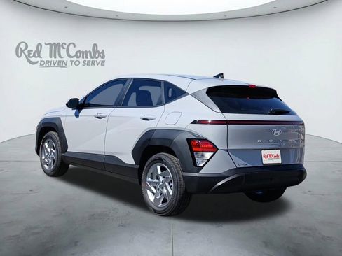 New 2026 Hyundai Kona SE FWD image 3