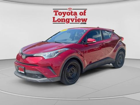 Used 2019 Toyota C-HR LE FWD image 1