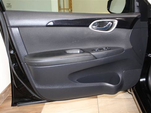 Used 2019 Nissan Sentra SV w/ Special Edition Package FWD image 24