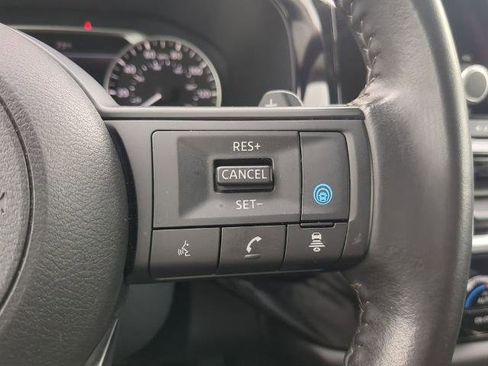 Certified 2024 Nissan Pathfinder SV w/ SV Premium Package image 26