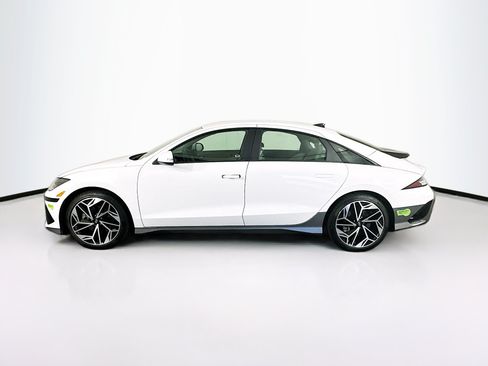 Used 2023 Hyundai Ioniq 6 SEL RWD image 4