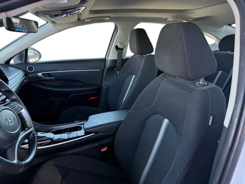 Used 2023 Hyundai Sonata SEL w/ Convenience Package FWD image 10