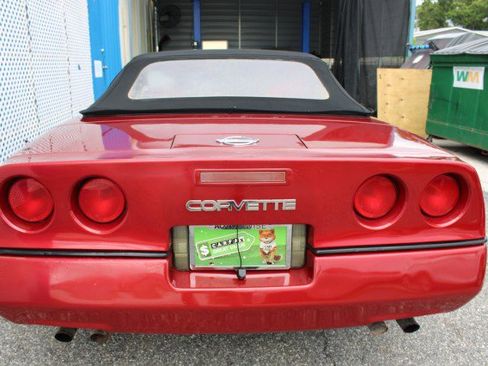 Used 1989 Chevrolet Corvette Convertible RWD image 5