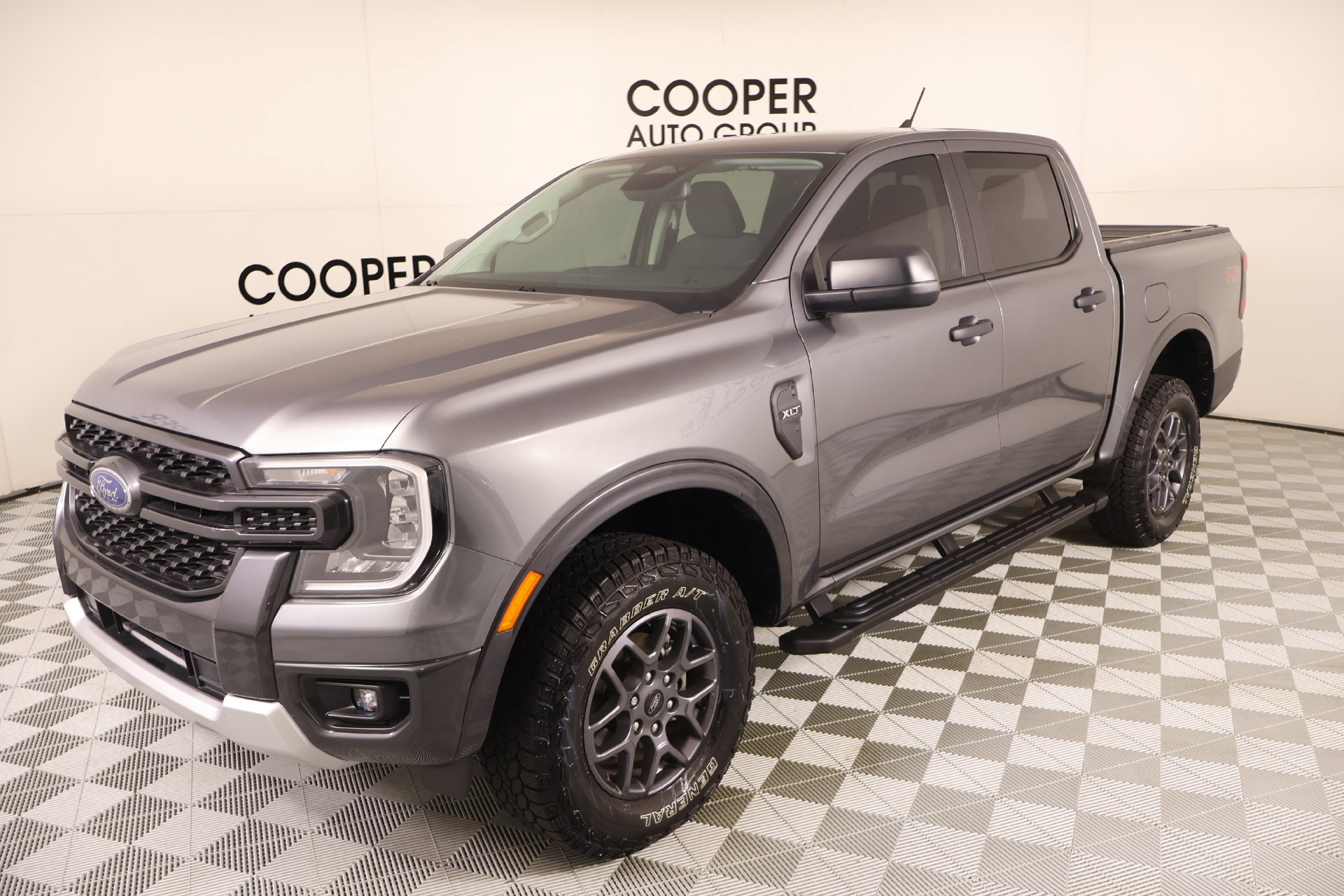 Used 2024 Ford Ranger XLT w/ FX4 Off-Road Package AWD/4WD image 10