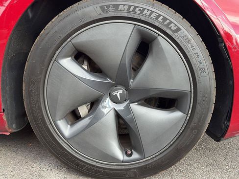 Used 2018 Tesla Model 3 Long Range AWD/4WD image 10