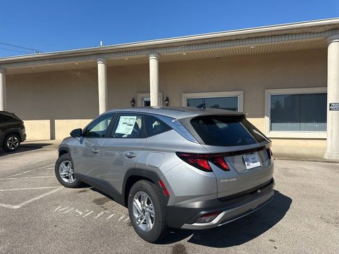 New 2026 Hyundai Tucson SE image 6