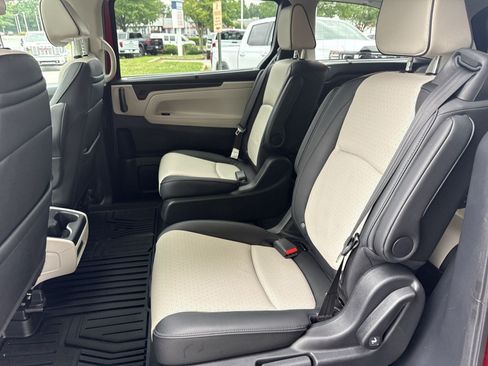 Used 2026 Honda Odyssey Elite image 23