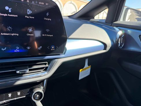 New 2026 Chevrolet Equinox EV LT image 34