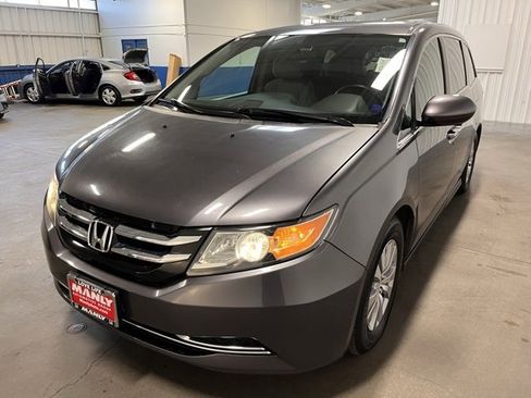 Used 2016 Honda Odyssey SE image 7