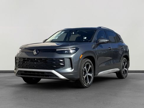 New 2026 Volkswagen Tiguan SE image 1