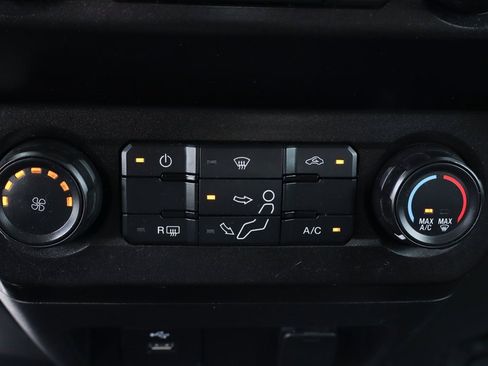 Used 2020 Ford F450 XL w/ Power Equipment Group image 32