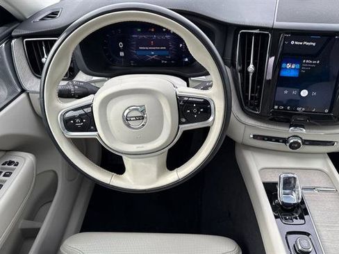 Certified 2023 Volvo XC60 B6 Ultimate w/ Protection Package Premier image 15