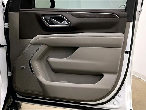 Used 2023 Chevrolet Tahoe LT w/ Luxury Package RWD image 27