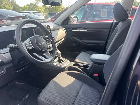 Used 2026 Kia Seltos LX FWD image 3