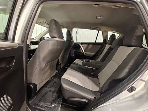 Used 2015 Toyota RAV4 LE image 28