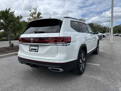 Certified 2025 Volkswagen Atlas SE image 6