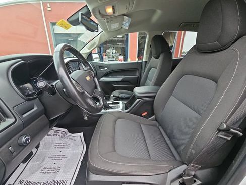 Used 2022 Chevrolet Colorado LT RWD image 21