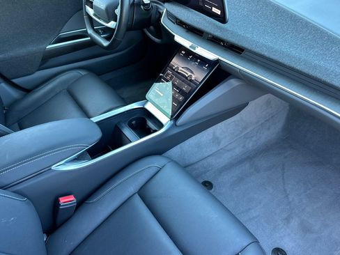 Used 2025 Lucid Air Pure RWD image 19