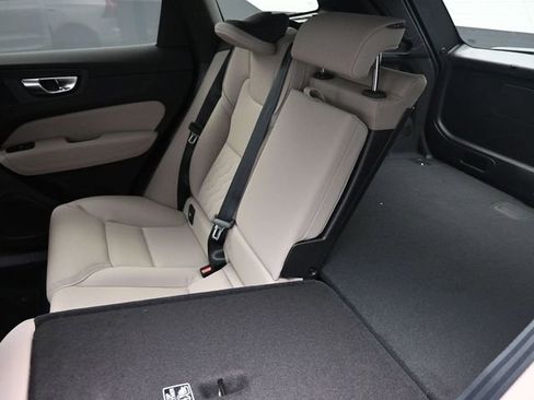 New 2026 Volvo XC60 B5 Core image 22