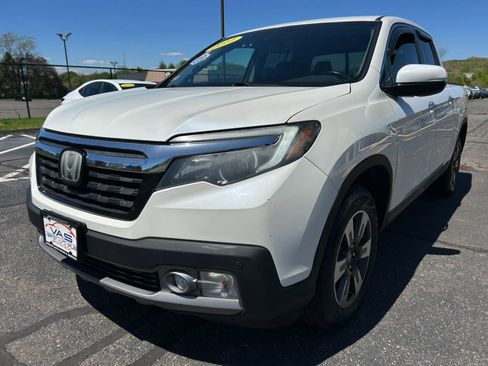 Used 2017 Honda Ridgeline RTL-E image 2
