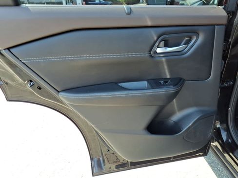 Certified 2023 Nissan Rogue SL w/ SL Premium Package AWD/4WD image 12