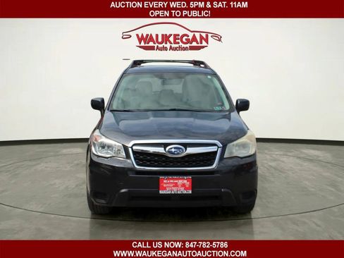 Used 2014 Subaru Forester 2.5i Premium w/ Popular Package #2 AWD/4WD image 2