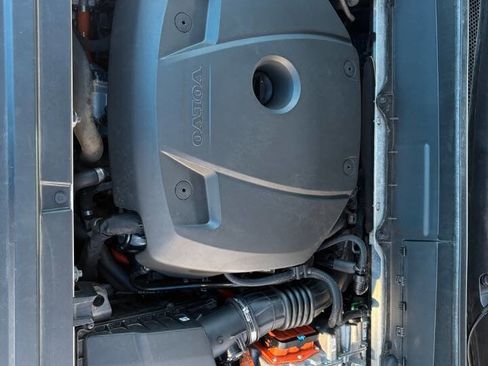 Used 2016 Volvo XC90 T8 Inscription image 34