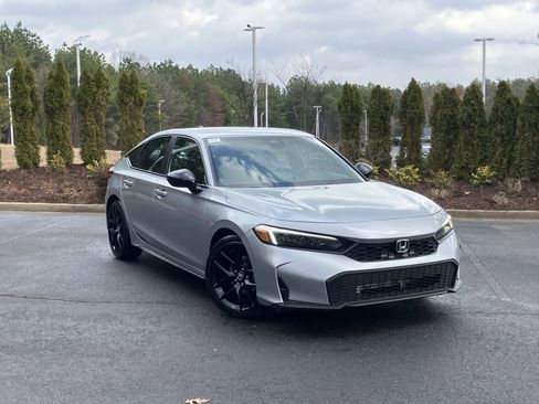 Used 2025 Honda Civic Sport image 2