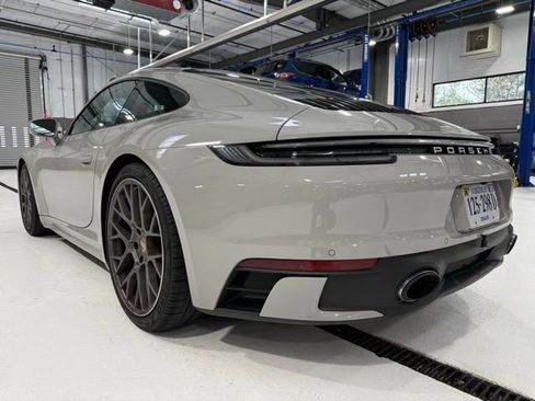 Used 2024 Porsche 911 Carrera S image 3