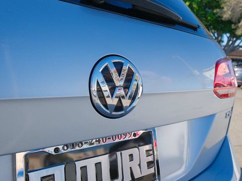 Used 2016 Volkswagen Golf SE FWD image 47