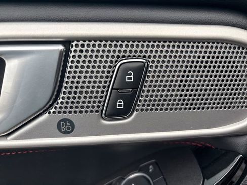 Used 2022 Ford Explorer ST-Line w/ Class IV Trailer Tow Package image 21