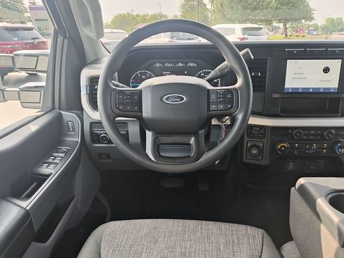 Used 2024 Ford F350 XLT AWD/4WD image 17