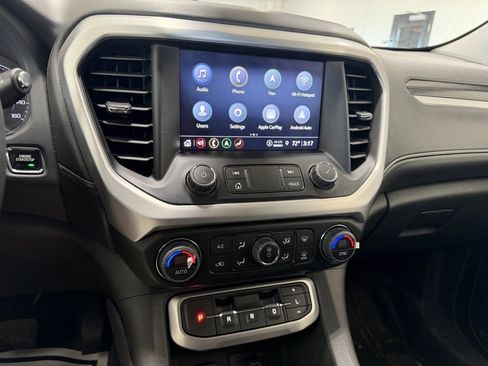 Used 2023 GMC Acadia SLT w/ Preferred Package image 18