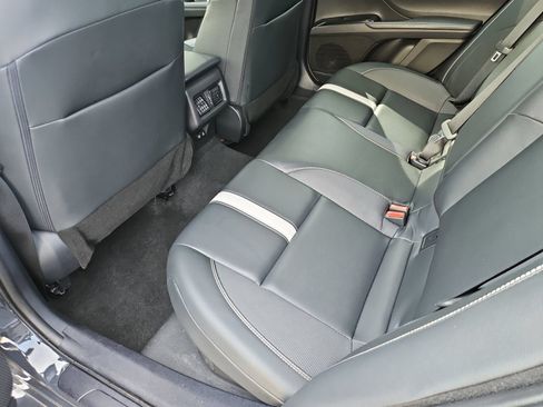 Used 2025 Toyota Camry SE FWD image 33