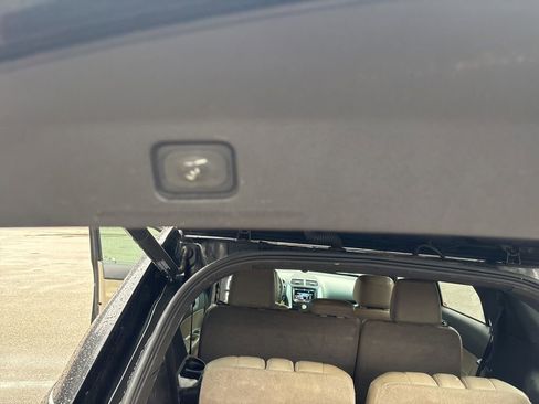 Used 2015 Ford Explorer XLT w/ Equipment Group 202A image 21