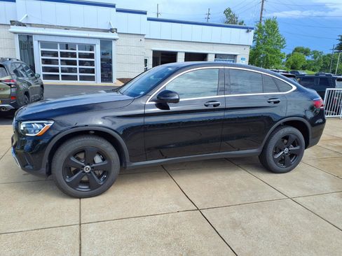 Used 2023 Mercedes-Benz GLC 300 4MATIC Coupe image 22