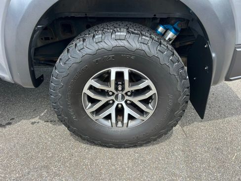 Used 2018 Ford F150 Raptor w/ Equipment Group 802A Luxury AWD/4WD image 12
