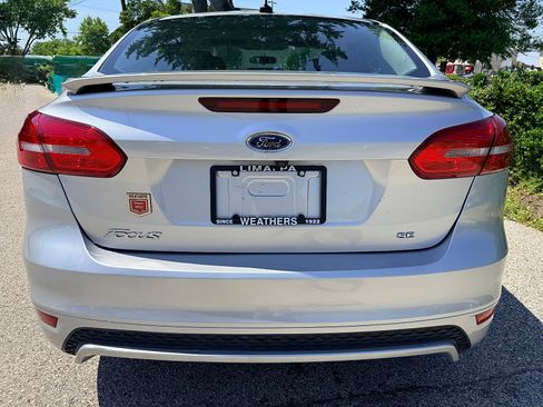 Used 2015 Ford Focus SE w/ SE Sport Package FWD image 5