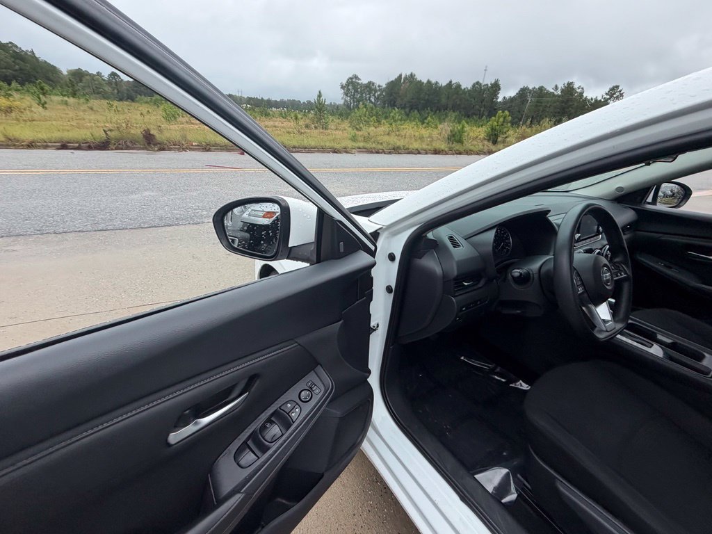 Used 2023 Nissan Sentra S FWD image 35