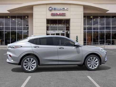 New 2025 Buick Envista Avenir image 5