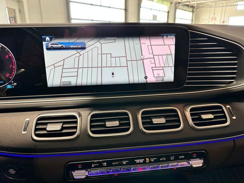 Certified 2025 Mercedes-Benz GLS 450 4MATIC image 9